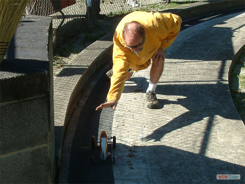 Joe Morris Hand-Launches His McCoy 60-Powered McCoy Railton Car Oct 8-9